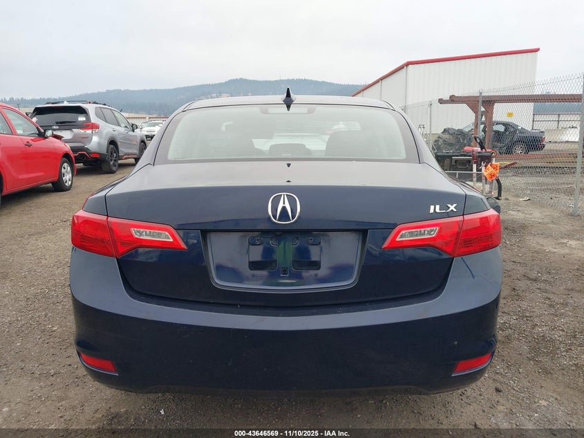2013 Acura Ilx 2.0L VIN: 19VDE1F78DE018586 Lot: 43646569