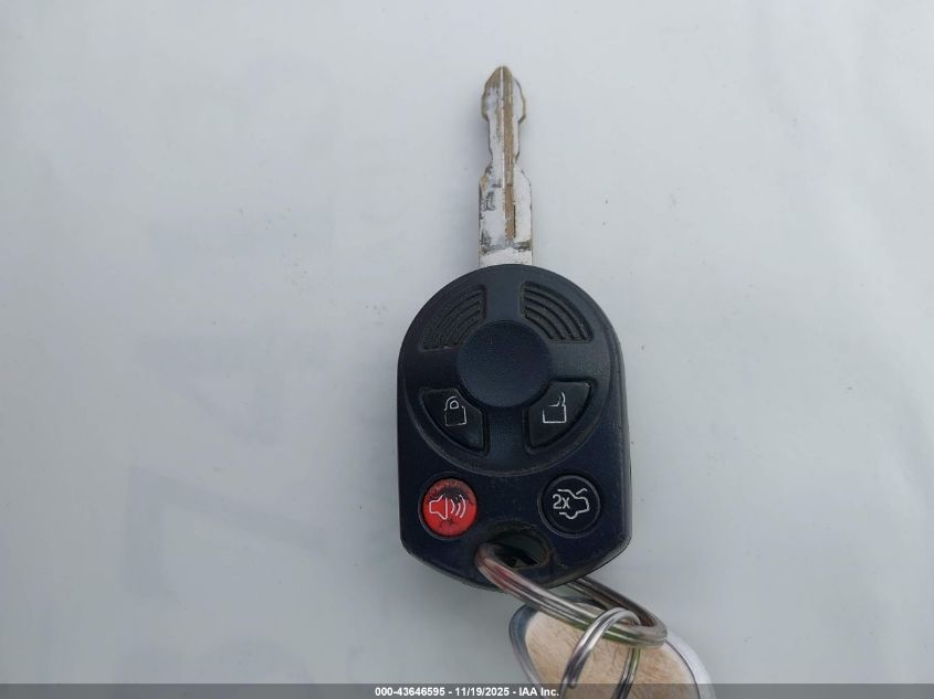 2008 Ford Escape Xlt VIN: 1FMCU93118KD30106 Lot: 43646595