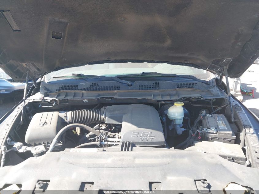 2017 Ram 1500 Express 4X2 6'4 Box VIN: 1C6RR6FG5HS846913 Lot: 43646692