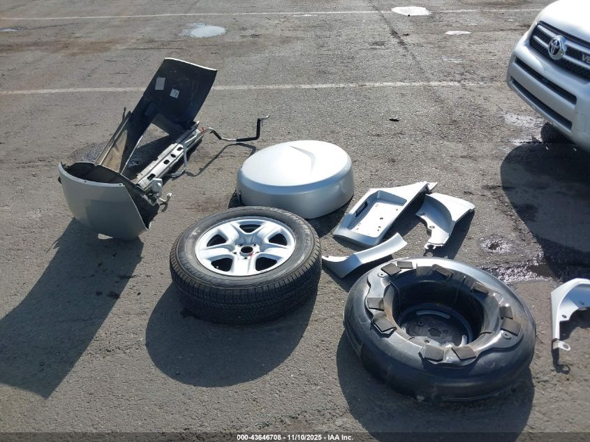 2007 Toyota Rav4 Limited V6 VIN: JTMZK31V176005874 Lot: 43646708