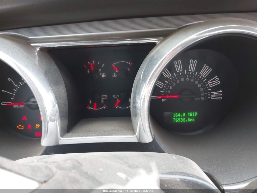 2005 Ford Mustang Gt Deluxe/Gt Premium VIN: 1ZVHT82H855241646 Lot: 43646746