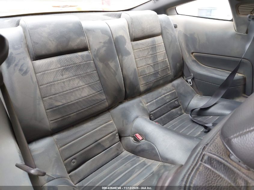 2005 Ford Mustang Gt Deluxe/Gt Premium VIN: 1ZVHT82H855241646 Lot: 43646746