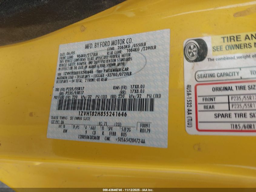 2005 Ford Mustang Gt Deluxe/Gt Premium VIN: 1ZVHT82H855241646 Lot: 43646746