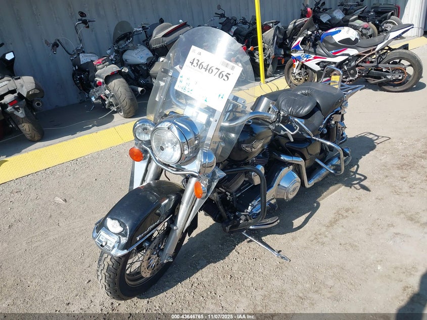1HD1FBW383Y701745 2003 HARLEY-DAVIDSON ROAD KING photo no. 2