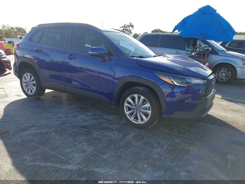 TOYOTA COROLLA CROSS LE