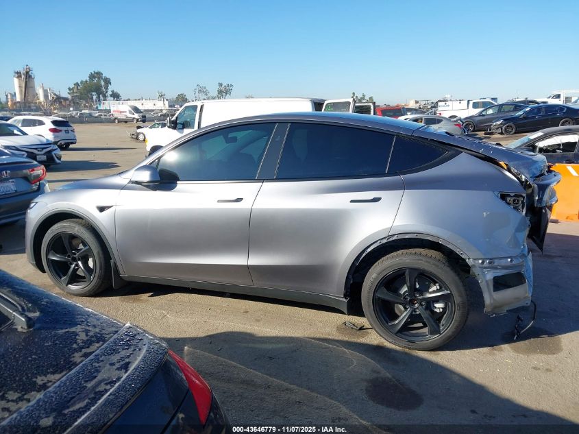 2026 Tesla Model Y Long Range Dual Motor All-Wheel Drive/Long Range Launch Series VIN: 7SAYGDEE5TF330610 Lot: 43646779