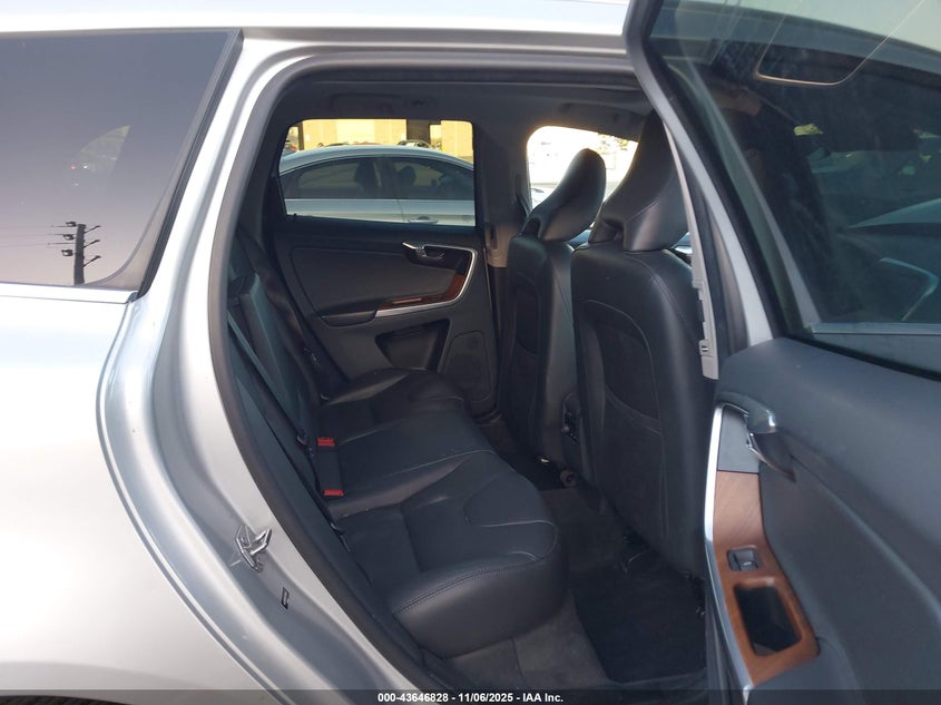 YV449MRU1H2114204 2017 VOLVO XC60 photo no. 8