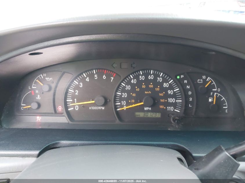 2000 Toyota Tundra Sr5 V8 VIN: 5TBBT4415YS118704 Lot: 43646859