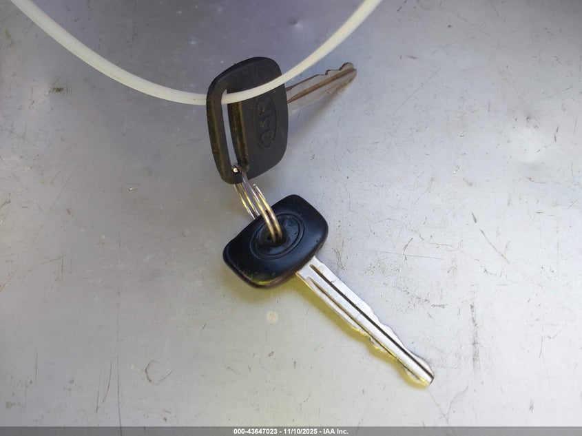 1996 Toyota Avalon Xl/Xls VIN: 4T1BF12B9TU120593 Lot: 43647023