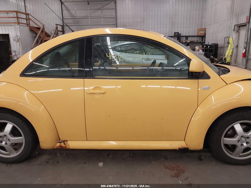 2000 Volkswagen New Beetle Gls 1.8L Turbo VIN: 3VWCD21CXYM467650 Lot: 43647072