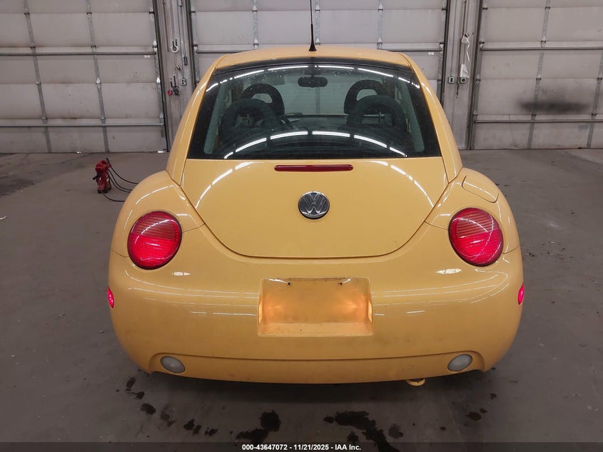 2000 Volkswagen New Beetle Gls 1.8L Turbo VIN: 3VWCD21CXYM467650 Lot: 43647072