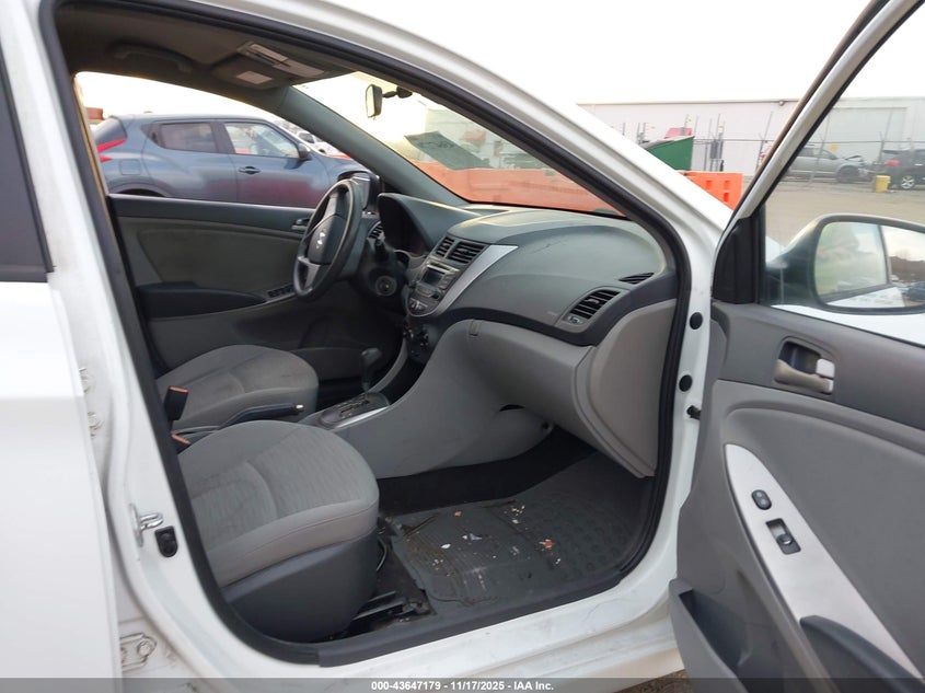 2015 Hyundai Accent Gls VIN: KMHCT4AE5FU881166 Lot: 43647179