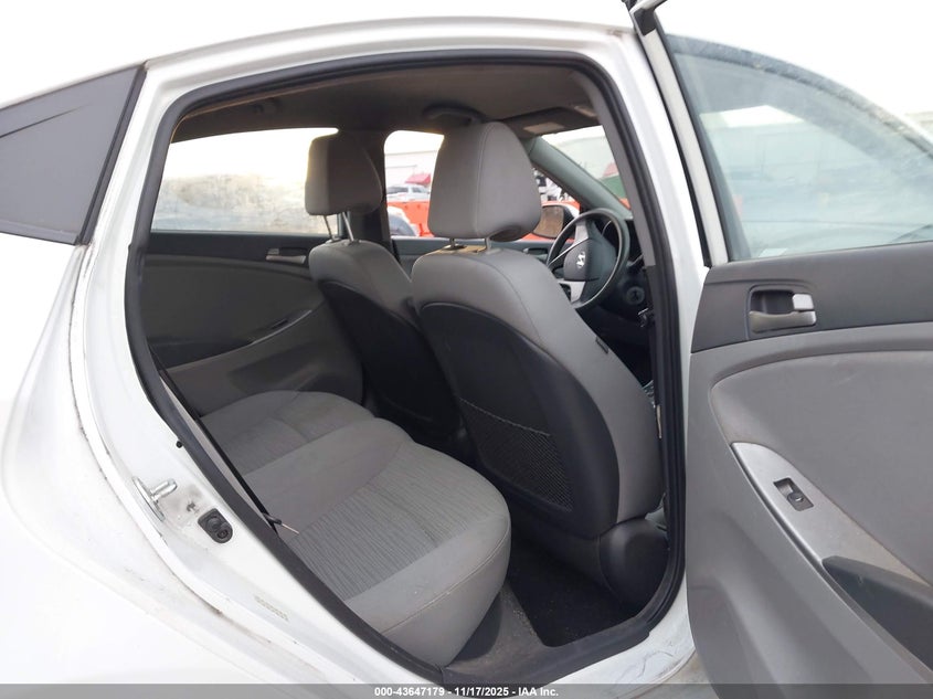 2015 Hyundai Accent Gls VIN: KMHCT4AE5FU881166 Lot: 43647179