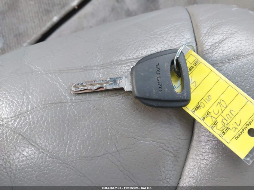 2005 Volvo Xc70 2.5T Awd VIN: YV1SZ592951197486 Lot: 43647193