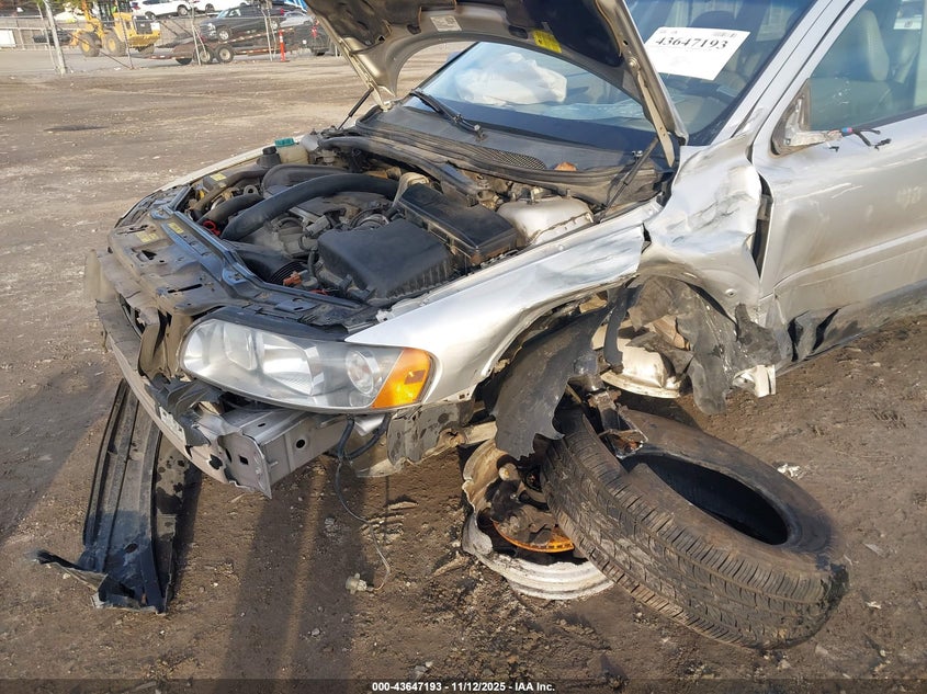 2005 Volvo Xc70 2.5T Awd VIN: YV1SZ592951197486 Lot: 43647193