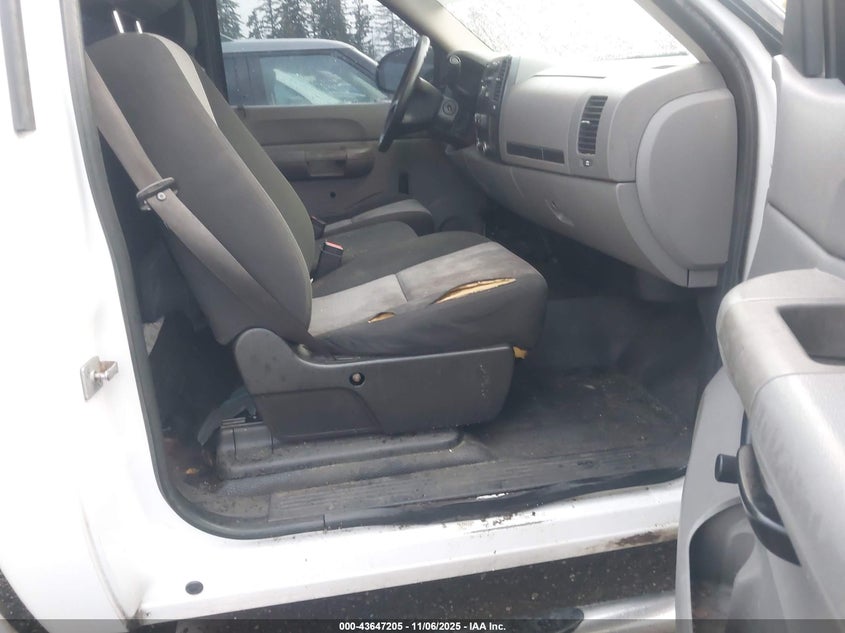 1GCEC14X39Z223667 2009 CHEVROLET SILVERADO photo no. 5