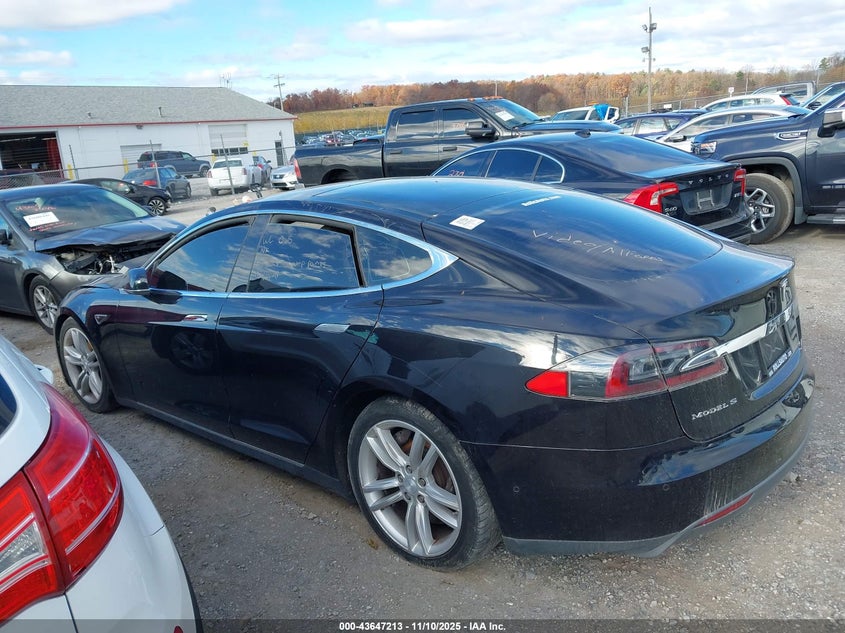 2015 Tesla Model S 70D/85D/P85D VIN: 5YJSA1H2XFF089815 Lot: 43647213