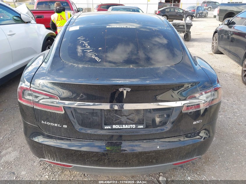 2015 Tesla Model S 70D/85D/P85D VIN: 5YJSA1H2XFF089815 Lot: 43647213
