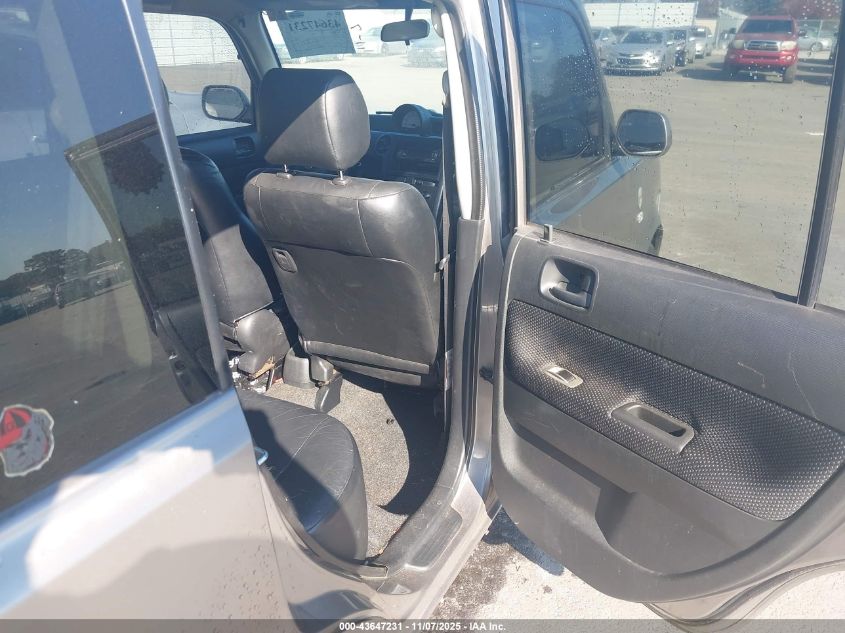 2005 Scion Xb VIN: JTLKT324250204957 Lot: 43647231