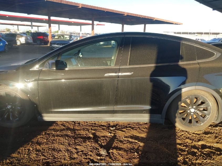 2016 Tesla Model X 60D/70D/75D/90D/P100D VIN: 5YJXCBE27GF027090 Lot: 43647285