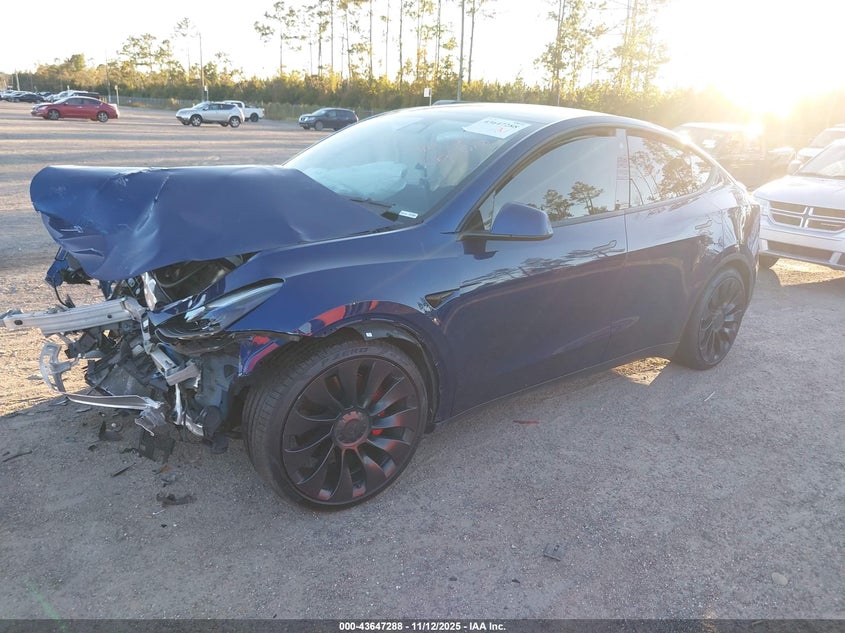 2022 Tesla Model Y Performance Dual Motor All-Wheel Drive