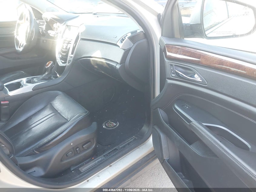 3GYFNGE3XDS596556 2013 CADILLAC SRX photo no. 5