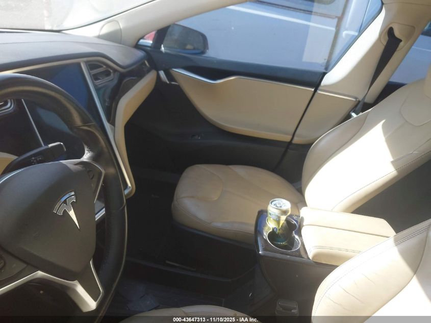 2015 Tesla Model S VIN: 5YJSA1H1XFFP75800 Lot: 43647313