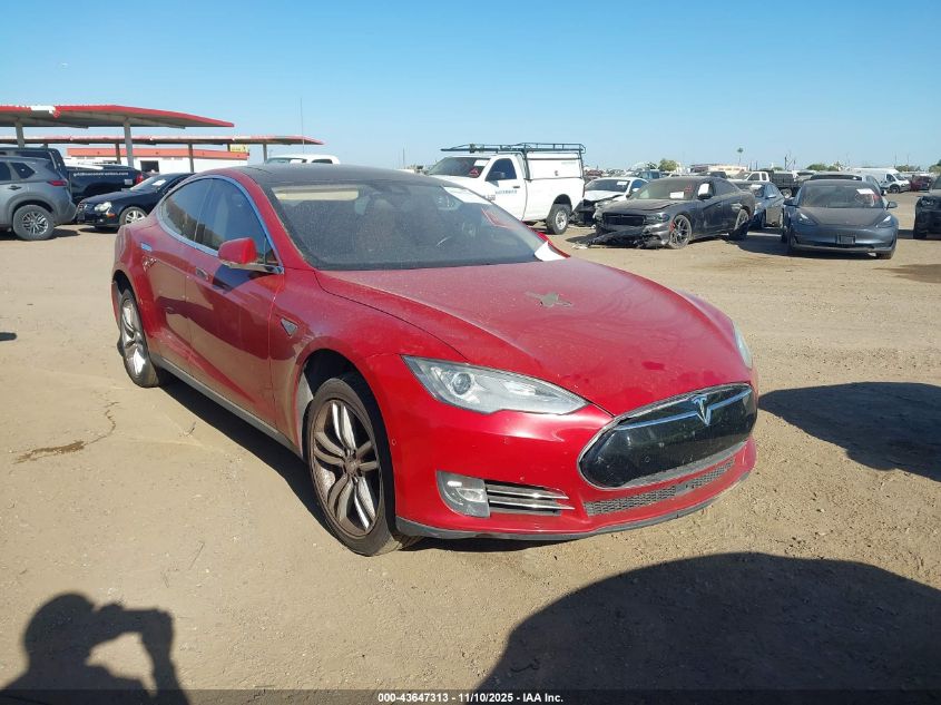 2015 Tesla Model S VIN: 5YJSA1H1XFFP75800 Lot: 43647313