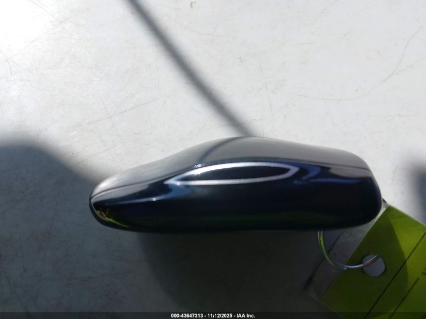 2015 Tesla Model S VIN: 5YJSA1H1XFFP75800 Lot: 43647313