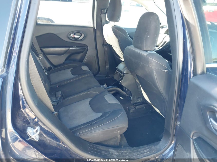 2014 Jeep Cherokee Latitude VIN: 1C4PJMCS0EW226740 Lot: 43647334