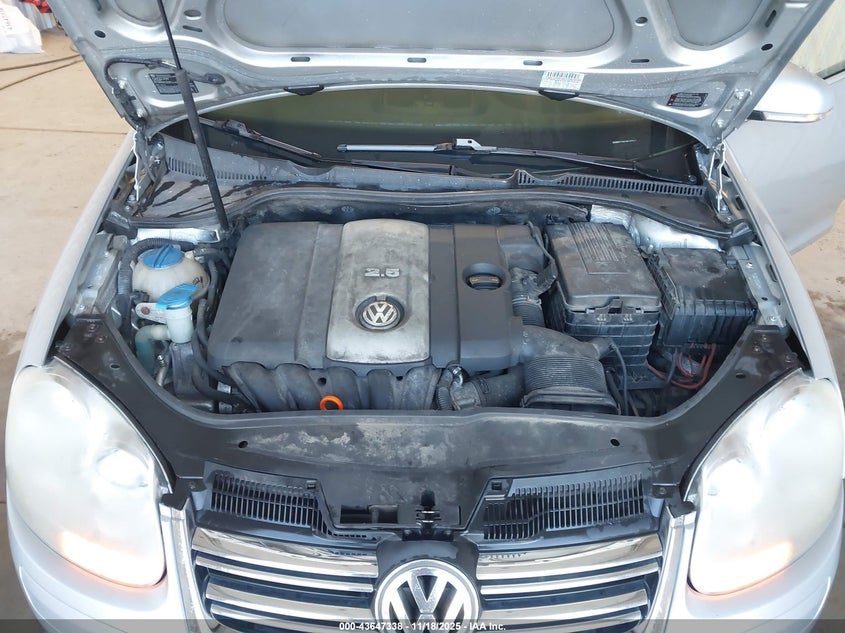 2007 Volkswagen Jetta Wolfsburg Edition VIN: 3VWEF71K37M182942 Lot: 43647338