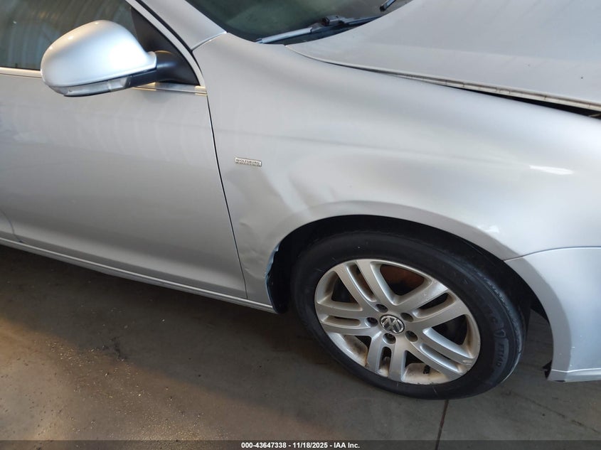 2007 Volkswagen Jetta Wolfsburg Edition VIN: 3VWEF71K37M182942 Lot: 43647338