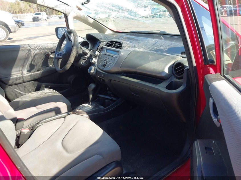 2013 HONDA FIT - JHMGE8H33DC046955