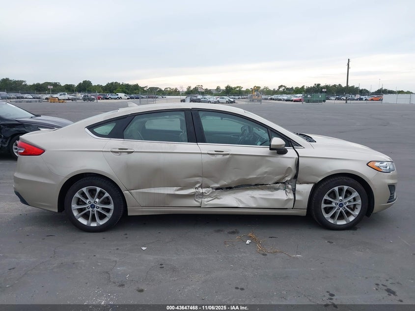 2019 FORD FUSION HYBRID SE - 3FA6P0LU1KR272392
