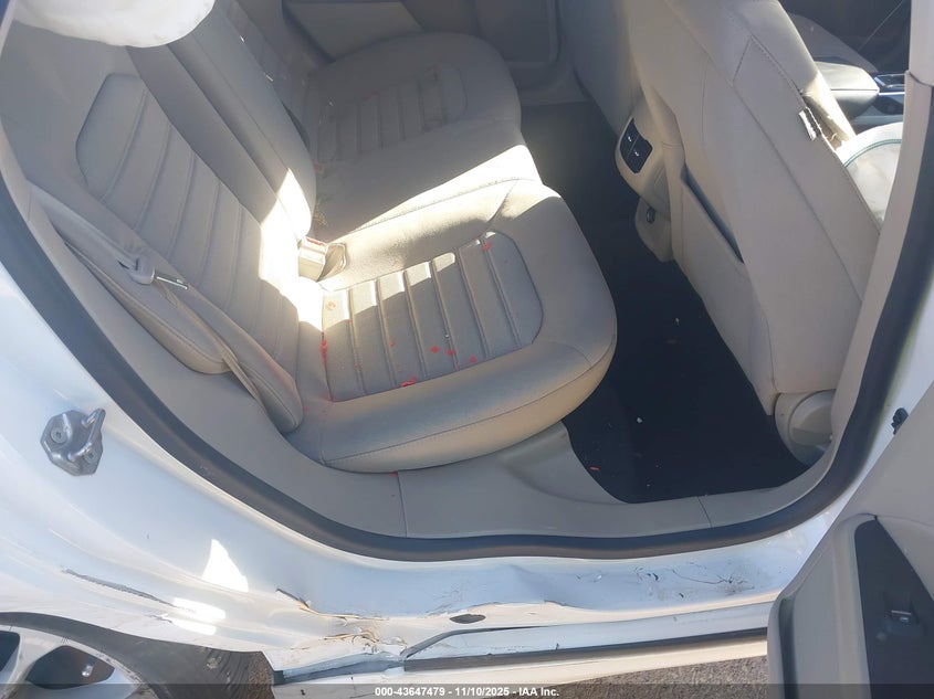 2020 Ford Fusion Se VIN: 3FA6P0H73LR241083 Lot: 43647479