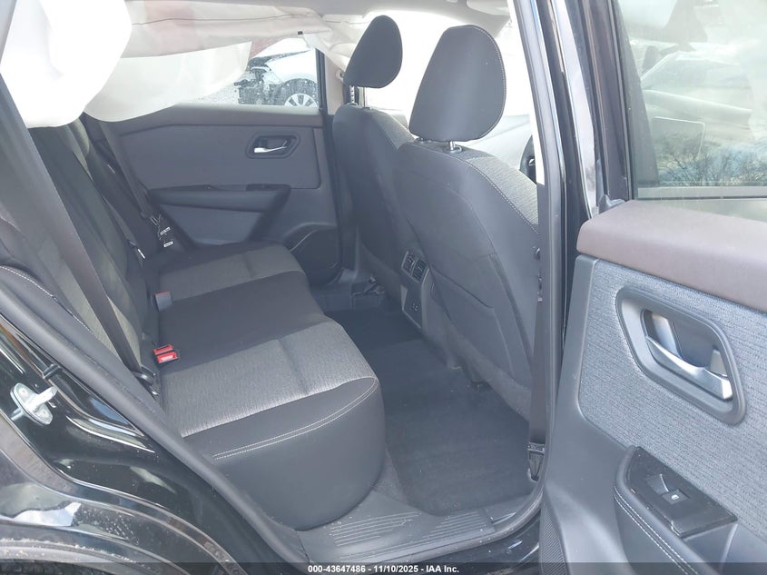 VIN 5N1BT3BA7PC824315 2023 NISSAN ROGUE SV FWD
