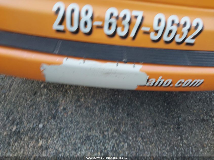 2002 Chrysler Town & Country Lxi VIN: 2C8GP54L02R698130 Lot: 43647524