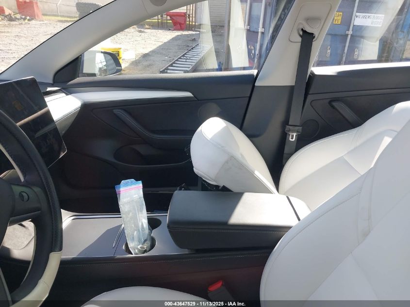 2022 Tesla Model 3 Long Range Dual Motor All-Wheel Drive VIN: 5YJ3E1EB7NF309889 Lot: 43647529