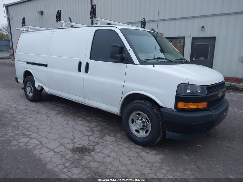 Vin: 1gczghfp2p1260149, lot: 44142757, chevrolet express cargo rwd 3500 extended wheelbase wt 2023 img_1