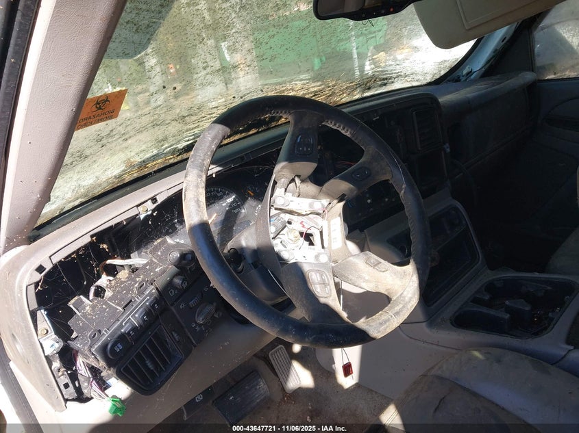 2005 Chevrolet Tahoe Lt VIN: 1GNEK13TX5R166922 Lot: 43647721