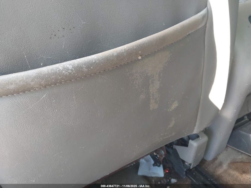 2005 Chevrolet Tahoe Lt VIN: 1GNEK13TX5R166922 Lot: 43647721