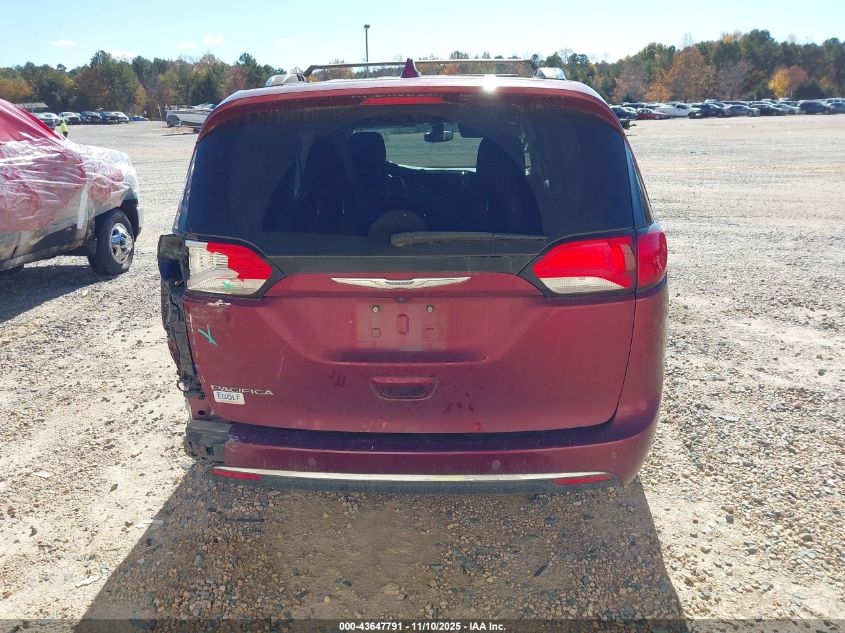 2018 Chrysler Pacifica Touring L VIN: 2C4RC1BG3JR120073 Lot: 43647791