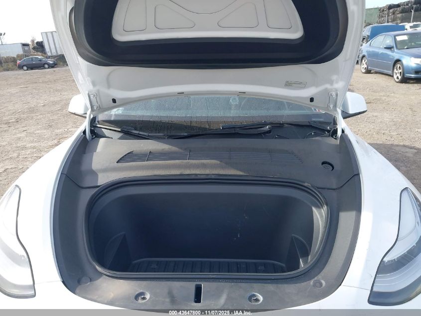 2023 Tesla Model Y Awd/Long Range Dual Motor All-Wheel Drive VIN: 7SAYGDEEXPA038762 Lot: 43647800