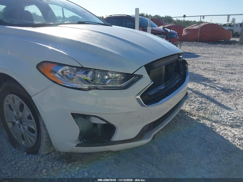 2019 Ford Fusion S VIN: 3FA6P0G71KR282201 Lot: 43647835