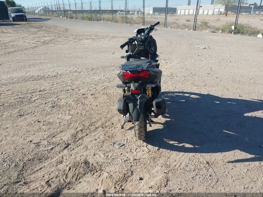 2026 Honda Adv160 A VIN: MLHKF5450T5200116 Lot: 43647856
