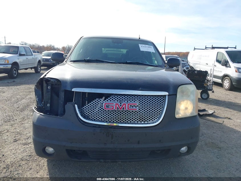 2007 GMC Yukon Slt VIN: 1GKFK13017J293700 Lot: 43647886