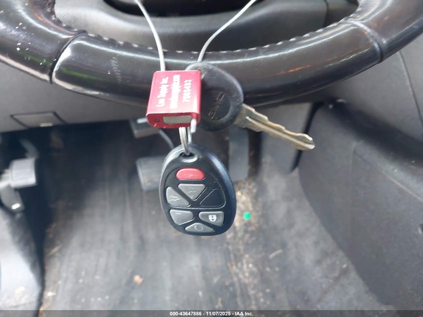 2007 GMC Yukon Slt VIN: 1GKFK13017J293700 Lot: 43647886