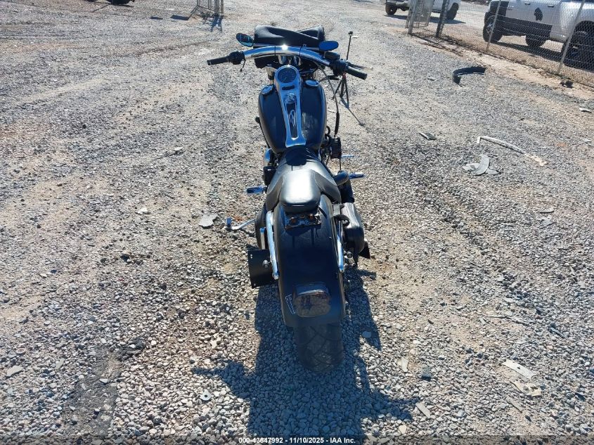 2000 Harley-Davidson Fxstd VIN: 1HD1BSY26YY068153 Lot: 43647992