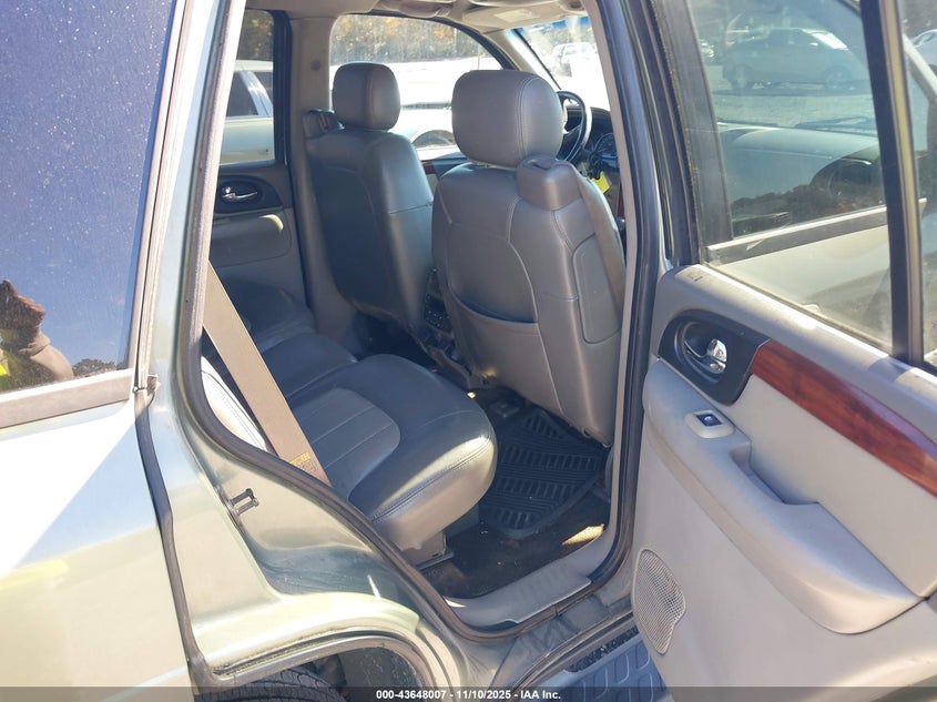 1GKDS13S332331683 2003 GMC ENVOY photo no. 8