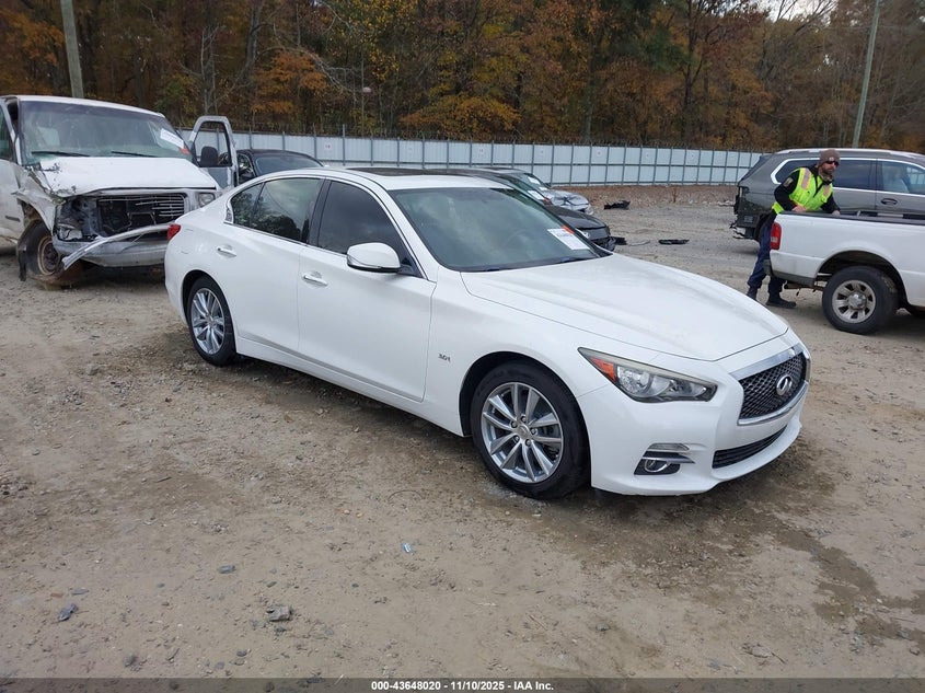 INFINITI Q50 3.0T PREMIUM